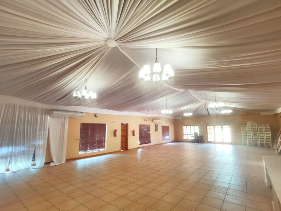 Commercial Property for Sale in Kraalhoek A H North West